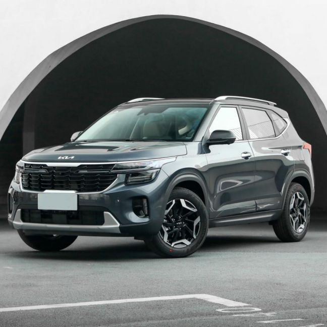 Kia Seltos 2023 béngsin SUV