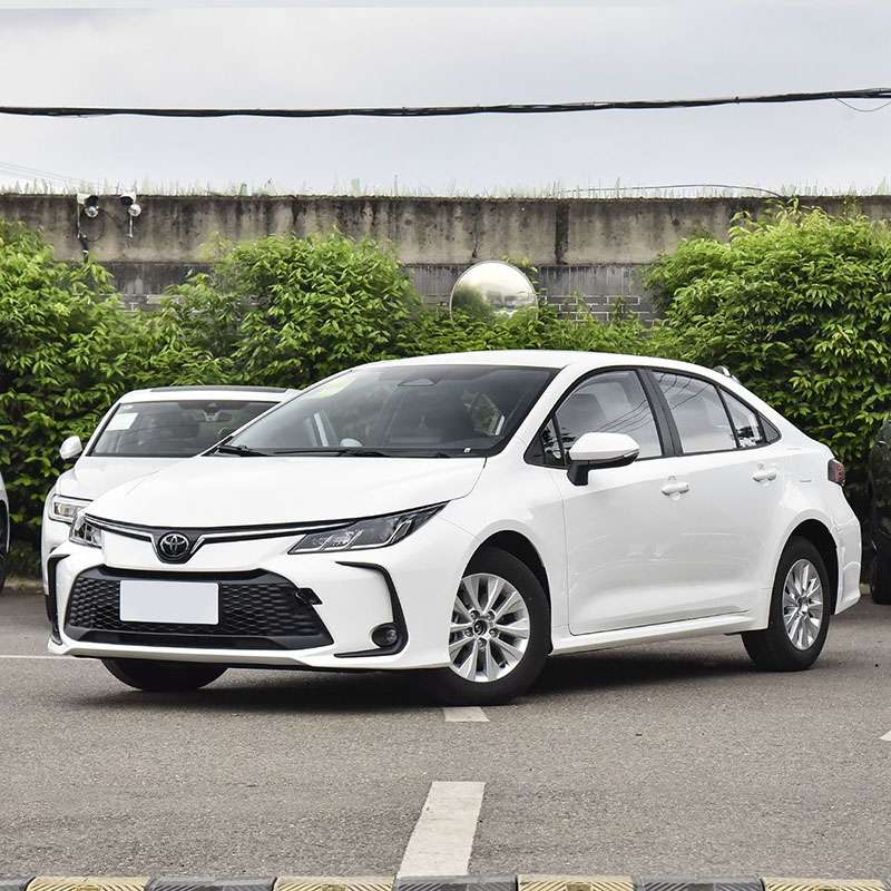 Toyota Corolla Béngsin Sedan